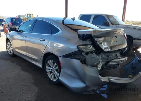 2015 Chrysler 200 Limited из США, поврежденный, VIN 1C3CCCAB7FN642348